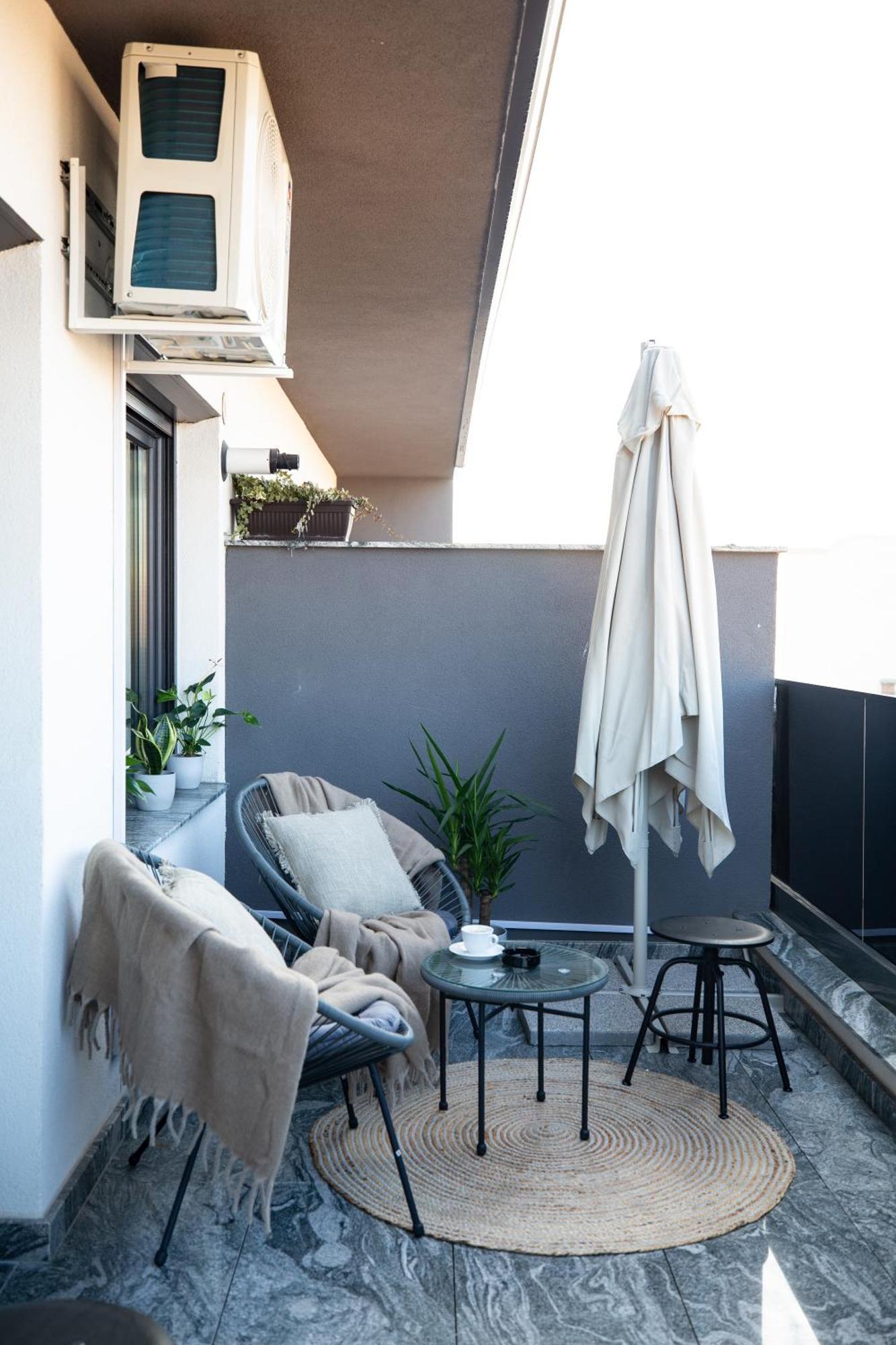 Unique City View Apartment Balcony & Parking Space Cluj-Napoca Exterior photo